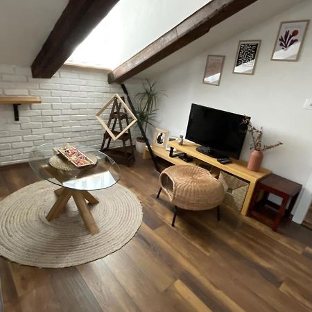 Condo In Town Centre 里耶卡 外观 照片